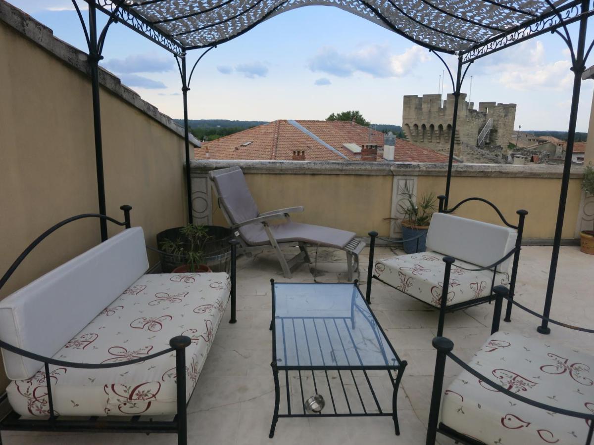 Entre Vignes Et Dentelles Hotel Courthezon Exterior photo